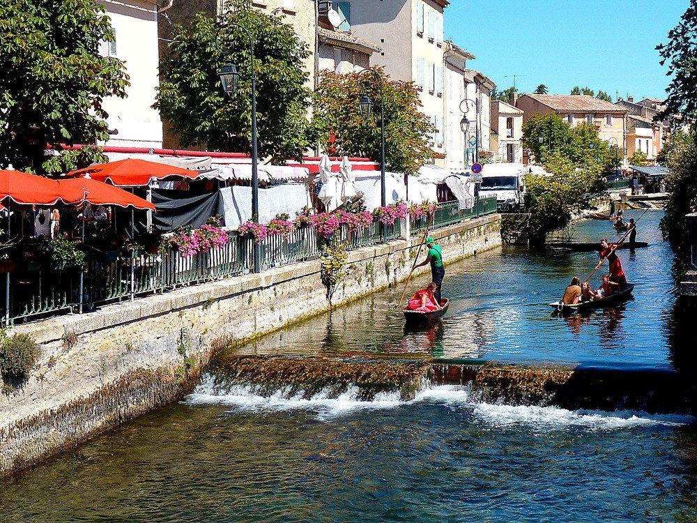 Studio De Charme Avec Sa Terrasse En Plein Coeur De Ville LʼIsle-sur-la-Sorgue Eksteriør bilde
